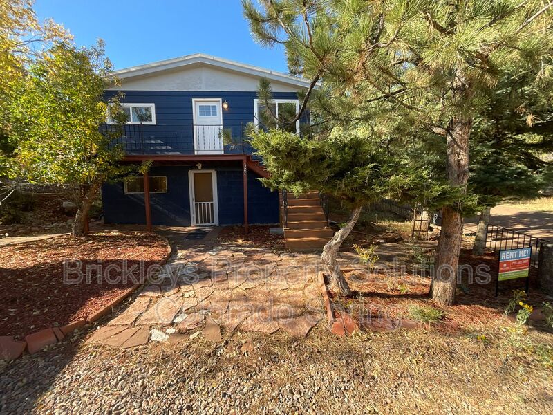 Request a Viewing for 327 Terrace Pl Tenant Turner