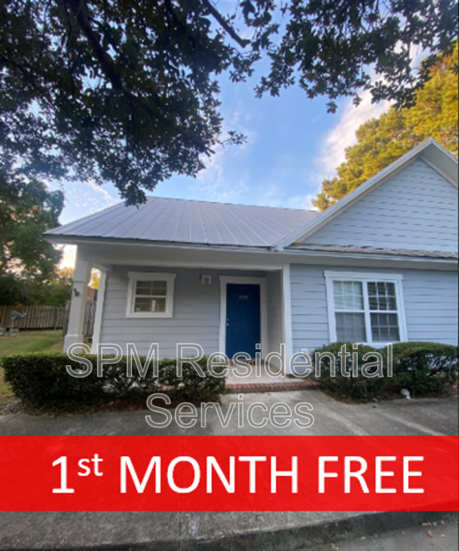 Wilmington House: 2501 Ebb Tide Ln