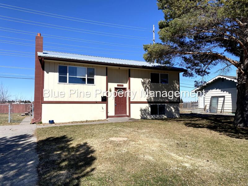 Idaho Falls House: 2215 Sykes Drive