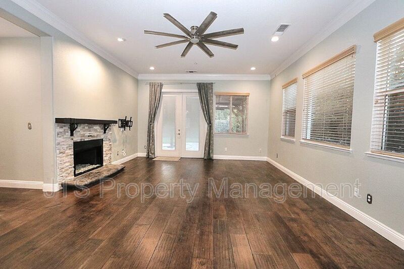 Request a Viewing for 1884 Hershey Drive Tenant Turner