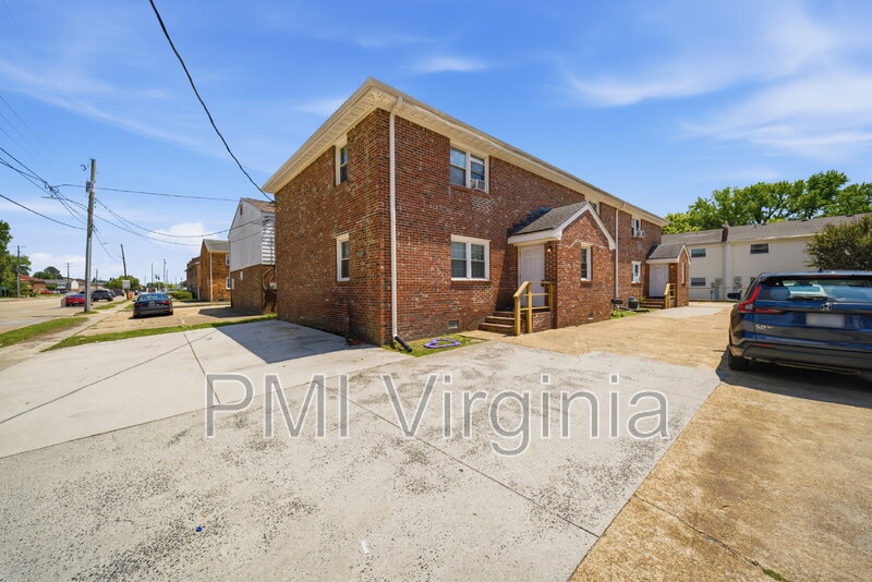Norfolk Condo: 417 E Little Creek Rd