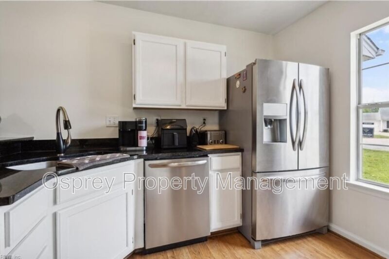 Charming Chesapeake Ranch on a Cul-de-Sac! - Photo 3