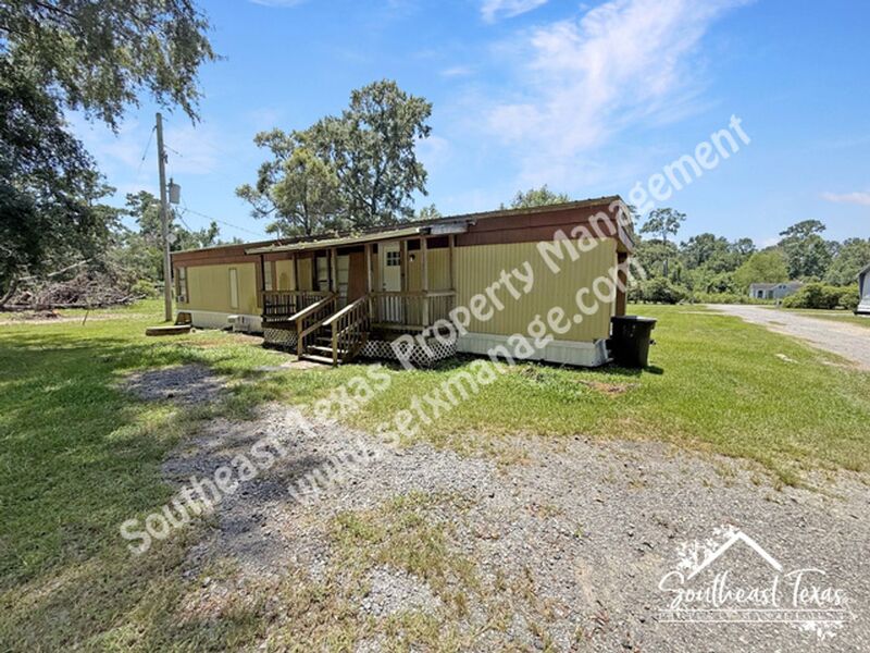 Vidor House: 1455 Mohawk