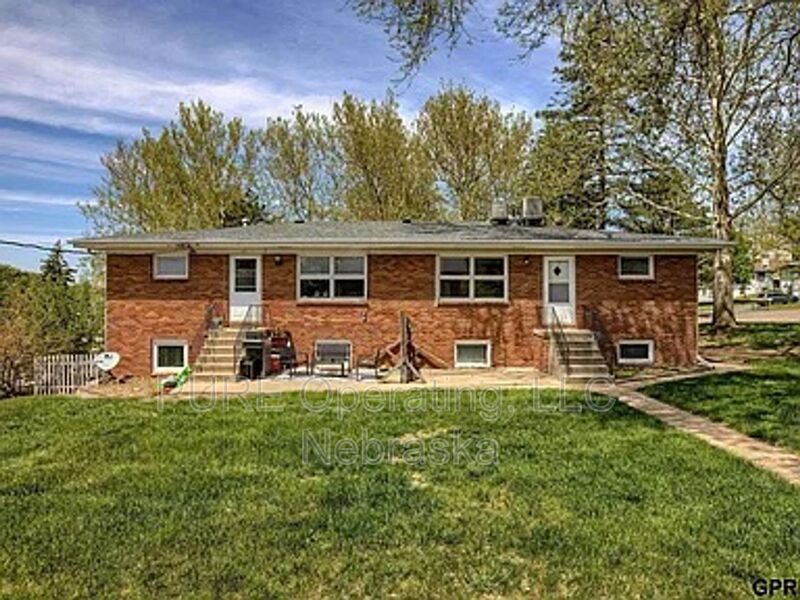 Bellevue Condo: 2205 Lindyview Rd