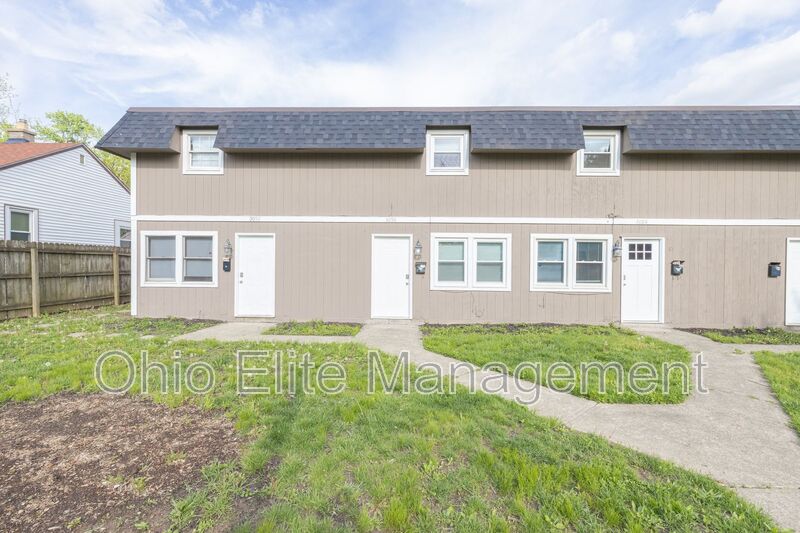 Columbus House: 3090 Grasmere Ave