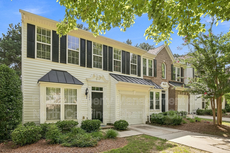 Mooresville House: 129 Cypress Landing Drive