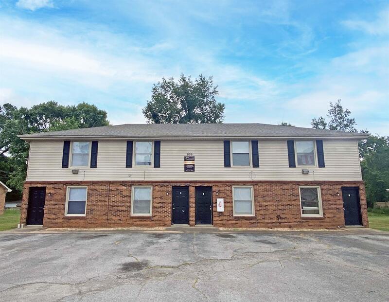 Clarksville Townhome: 809-B Golfview Place