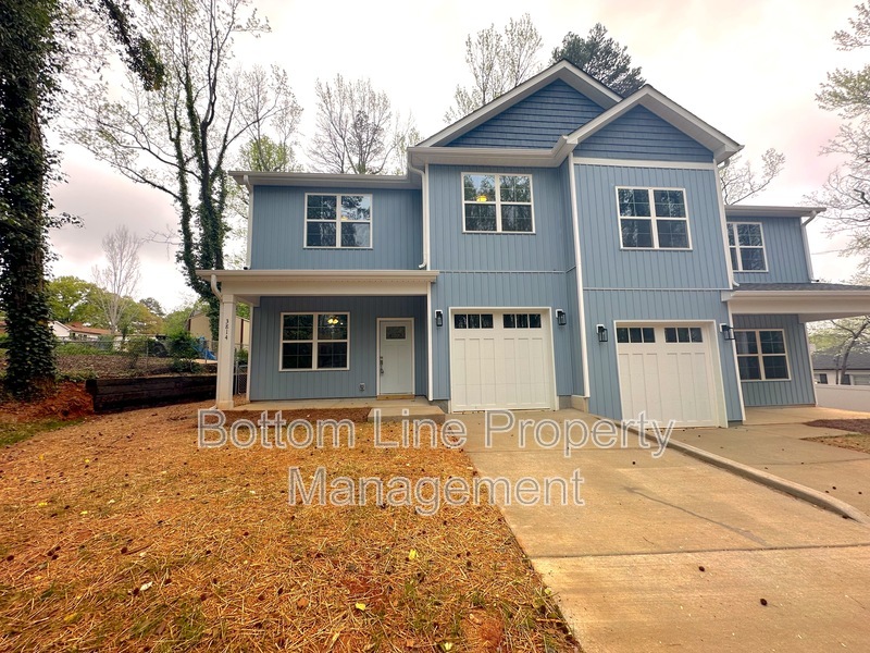 Charlotte Townhome: 3814 Starmount Ave
