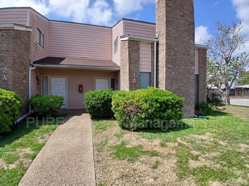 Corpus Christi House: 5001 Middlecoff Rd