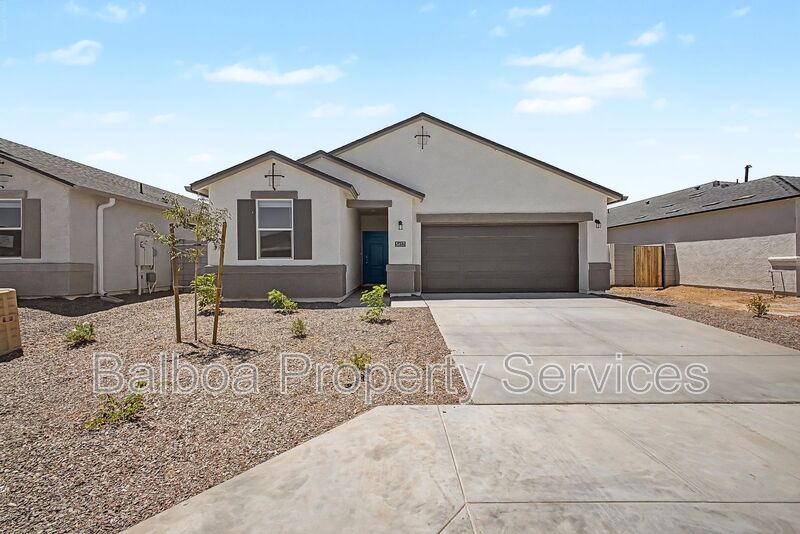 San Tan Valley House: 5457 E Cinder Ln