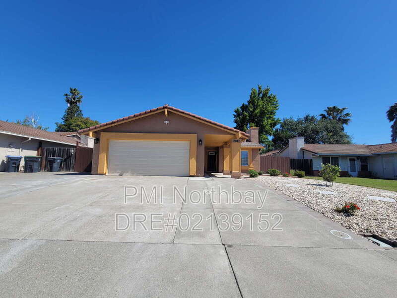 Fairfield House: 2080 Diamond Way