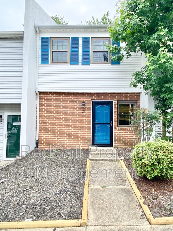 Williamsburg Townhome: 21 Sidewinder Ct