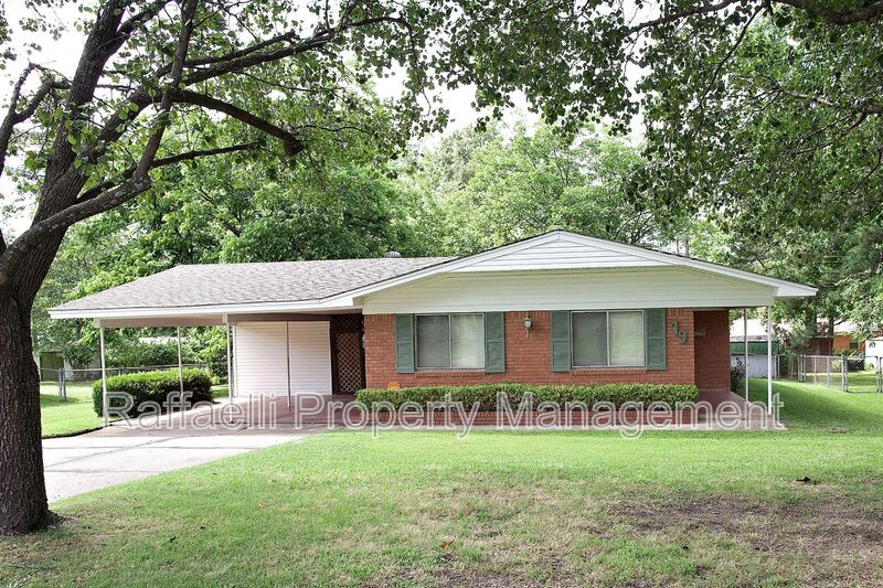 Texarkana House: 19 Paul Drive