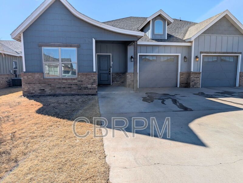 Lubbock House: 2507 111th Street