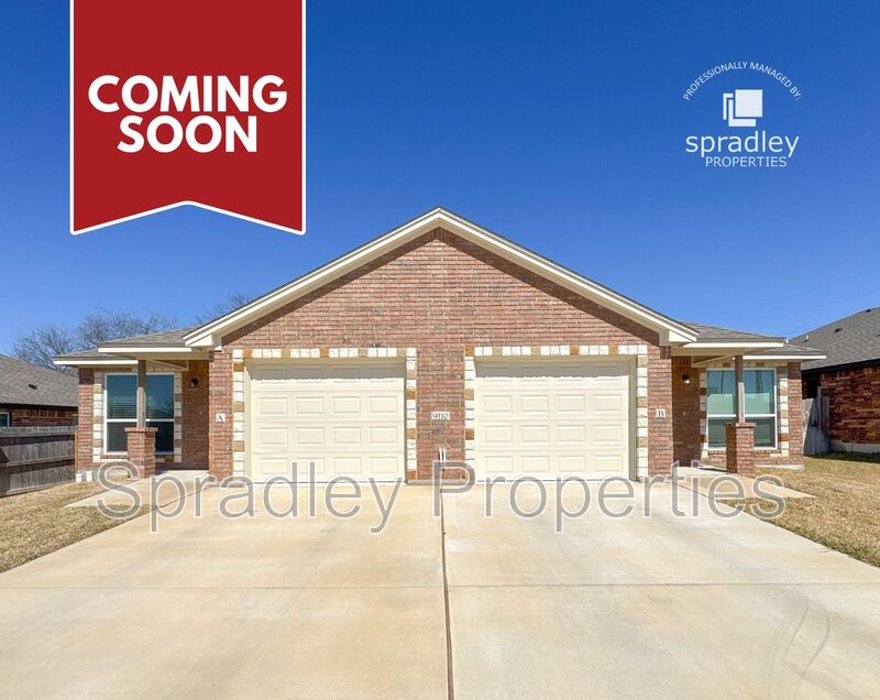 Temple Townhome: 9110B Winding Ct