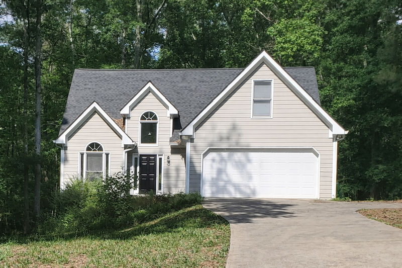 Watkinsville House: 1061 Sharon Place