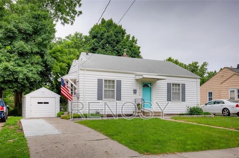 Des Moines House: 4124 3rd St