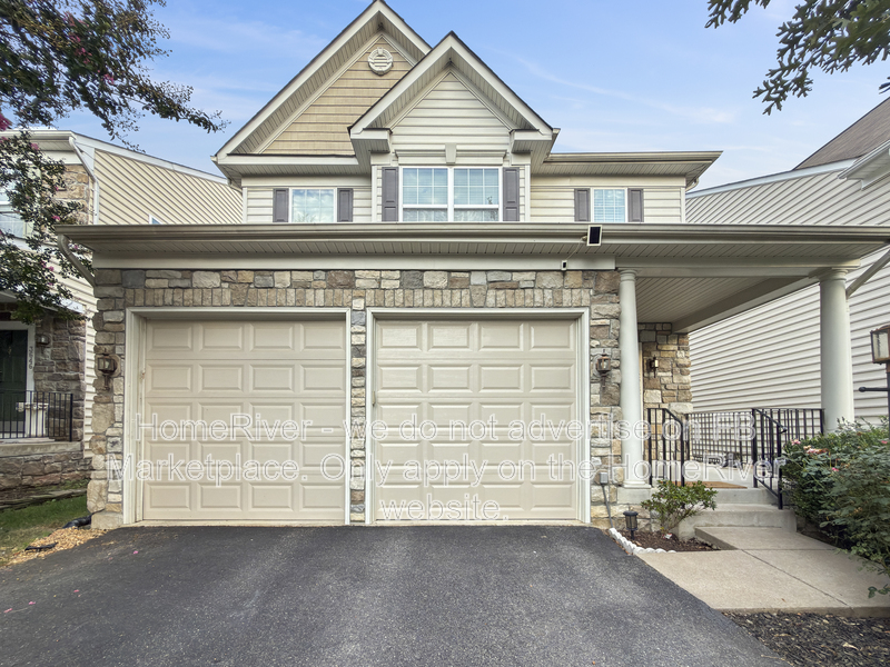 Woodbridge House: 3642 Eagle Ridge Dr
