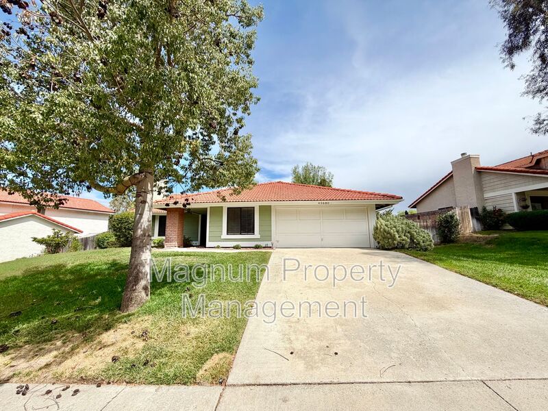 Temecula House: 45680 Clubhouse Drive