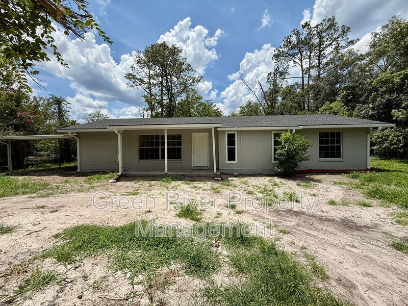 Jacksonville House: 7398 Worthington Rd