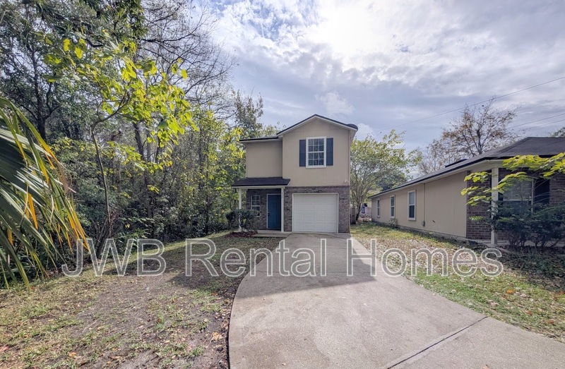 Jacksonville House: 8498 Jasper Ave