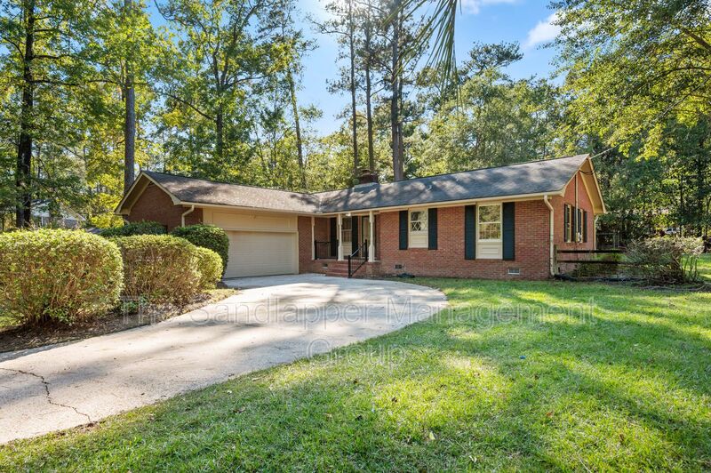 Summerville House: 108 Furlong Road