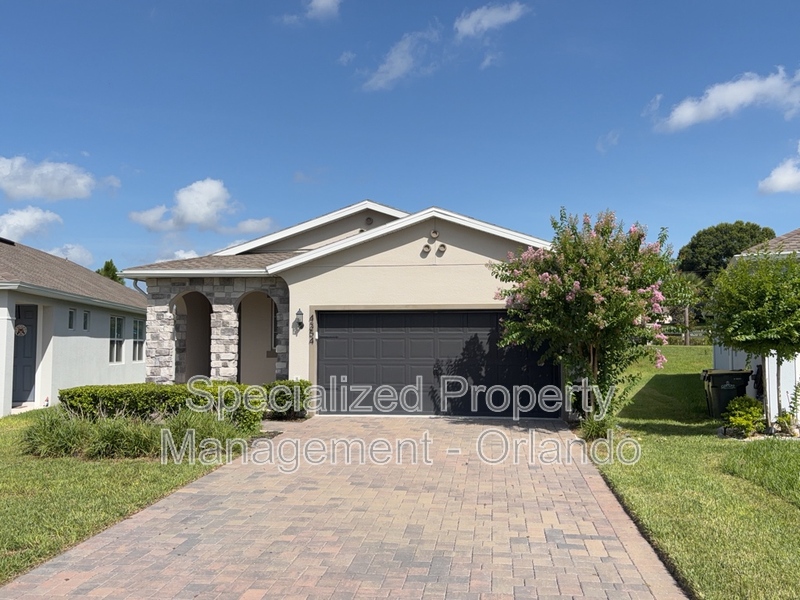 Clermont House: 4354 Davos Dr