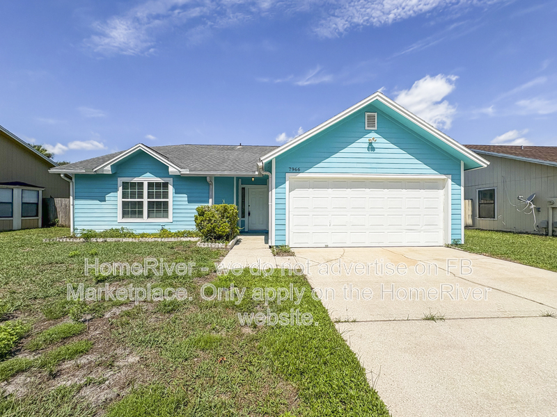 Jacksonville House: 7966 Amandas Crossing Dr E