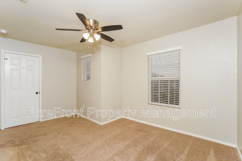 9767 Harbor Mist Lane  TX 78109 - Photo 12