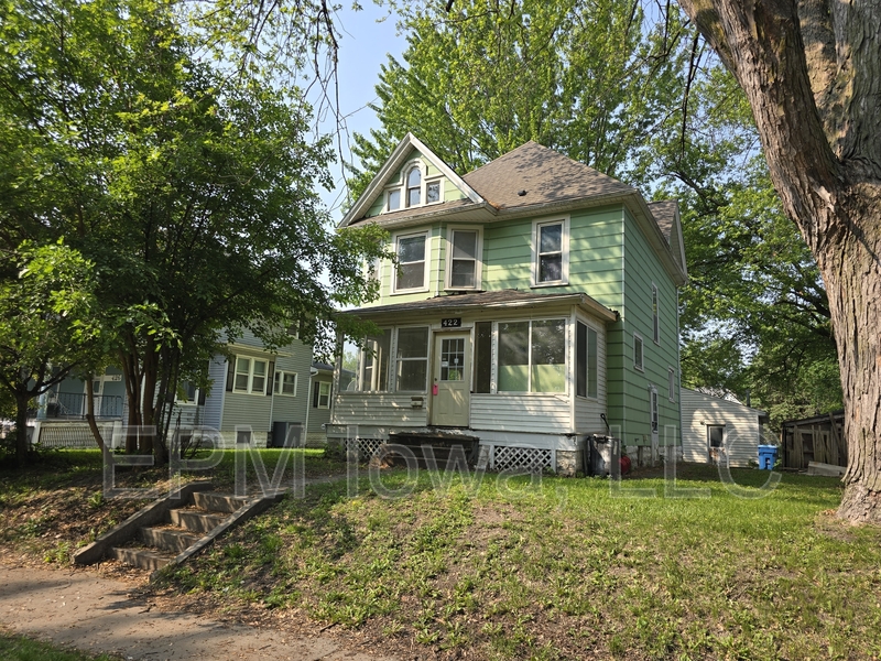 Waterloo House: 422 Baltimore Street