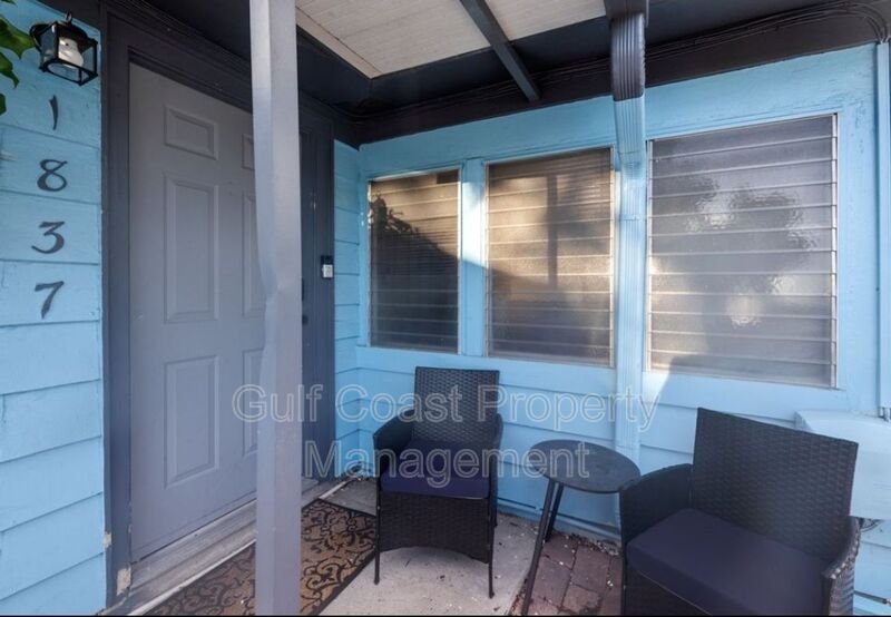 Sarasota Condo: 1837 Robinhood Street