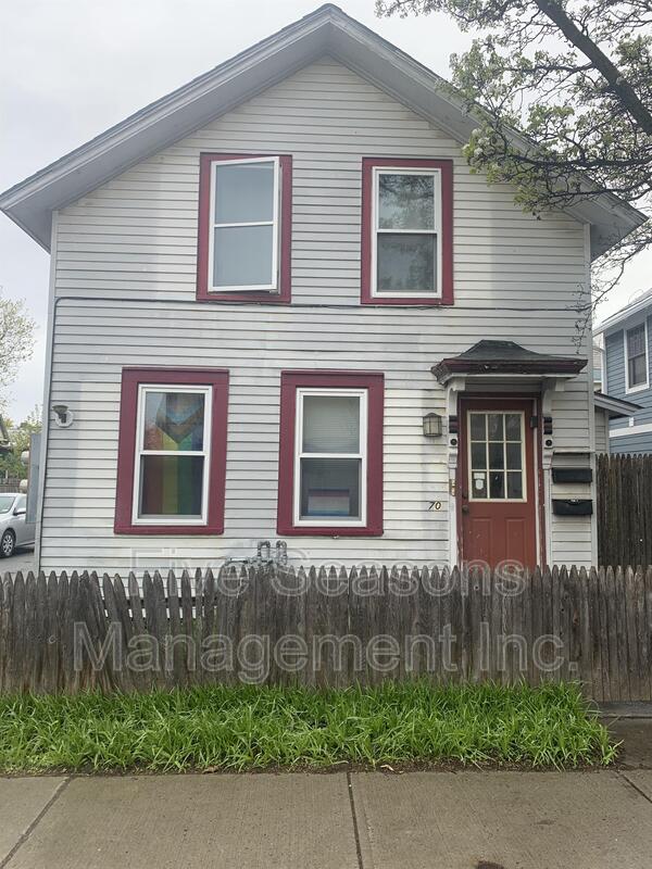 Burlington Condo: 70 North St - 1