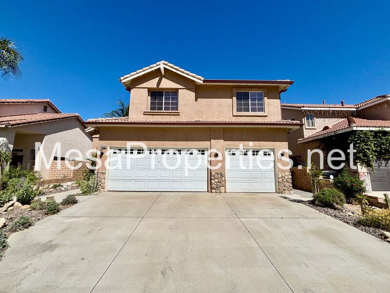 Fontana House: 16260 Windcrest Drive