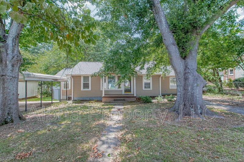 Greenville House: 9 Linnet Drive