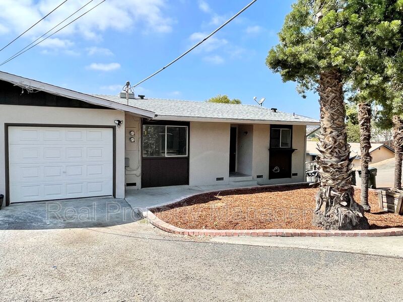 Vista Condo: 724 Franklin Lane