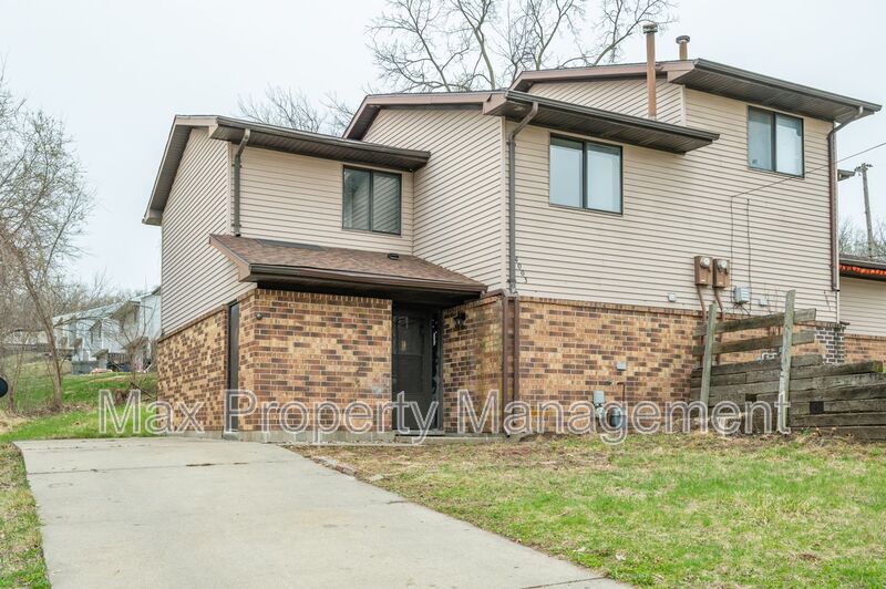 Des Moines House: 4003 Indianapolis Ave