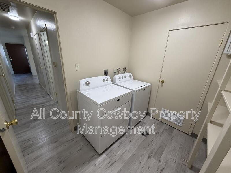 Main Rental Photo 10