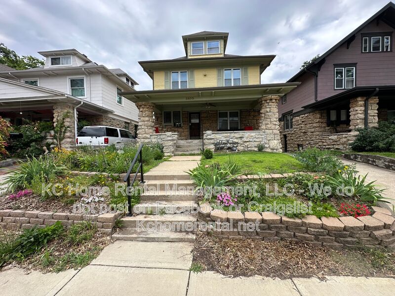 Kansas City House: 3633 Central Street