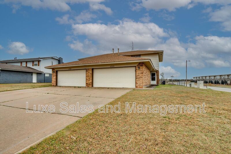 Oklahoma City House: 11723 N Francis Avenue