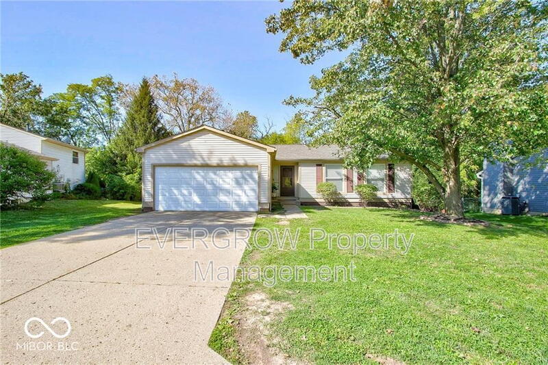 Indianapolis House: 9518 Bent Brook Drive