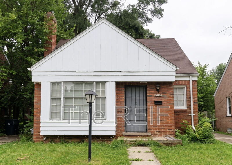Detroit House: 13137 Elmdale Street