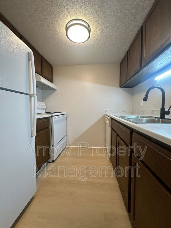 Lincoln Condo: 3619 North 60th Street -22