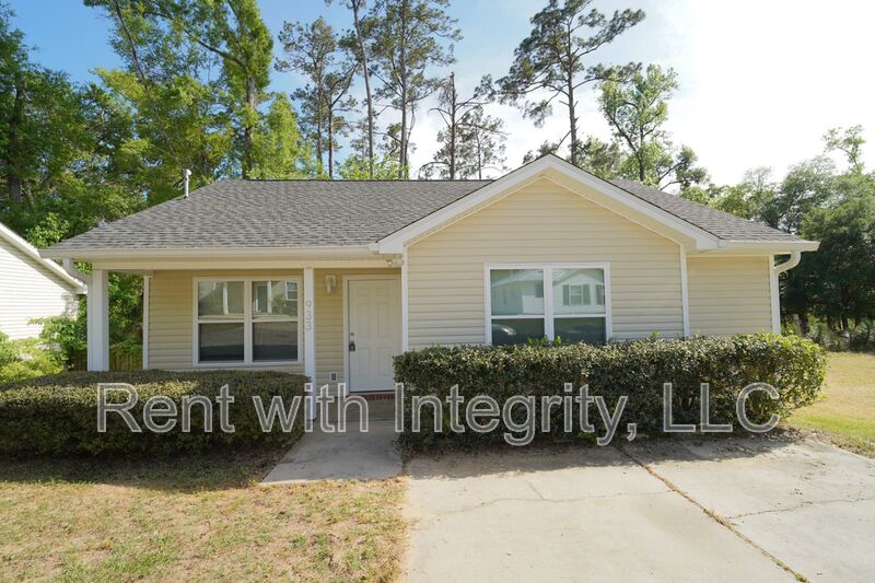 Tallahassee House: 933 Ashburn Dr