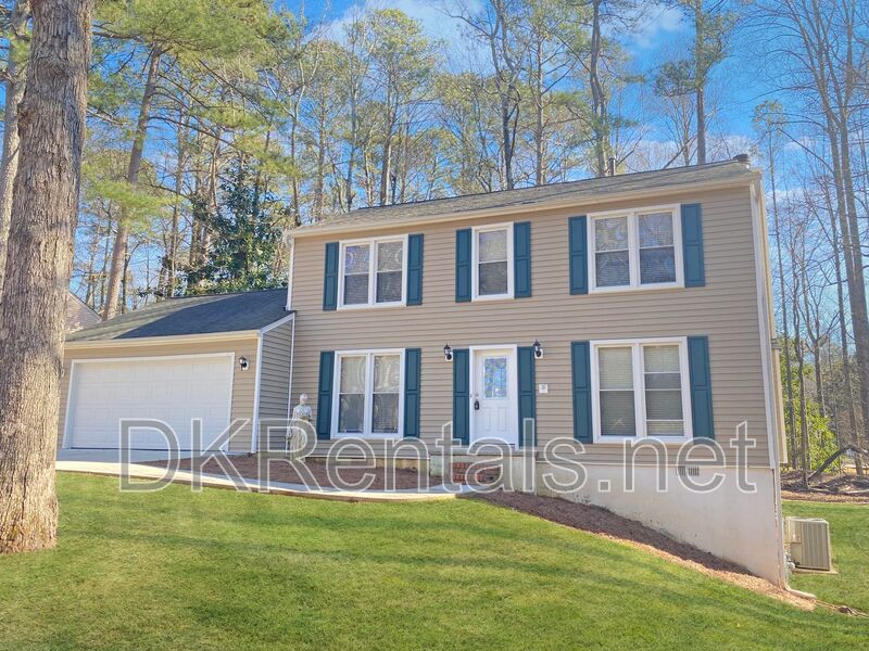Roswell House: 860 Crab Orchard Drive
