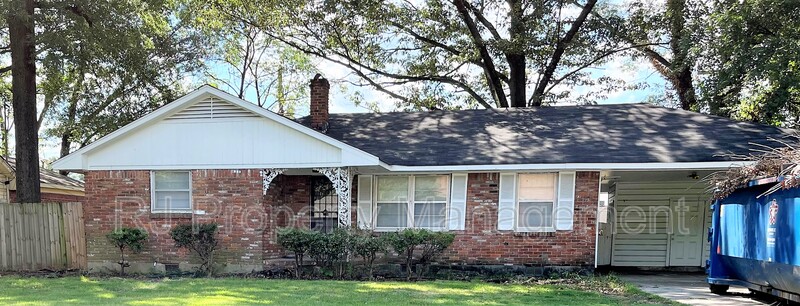 Memphis House: 1711 Goodhaven Dr