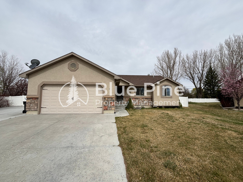 Idaho Falls House: 6020 Bryson Lane