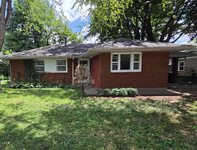 Louisville House: 3135 Rosedale Blvd