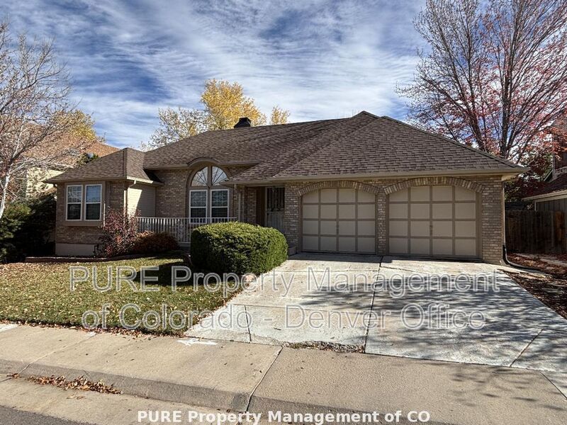 Littleton House: 5332 S Tabor Way