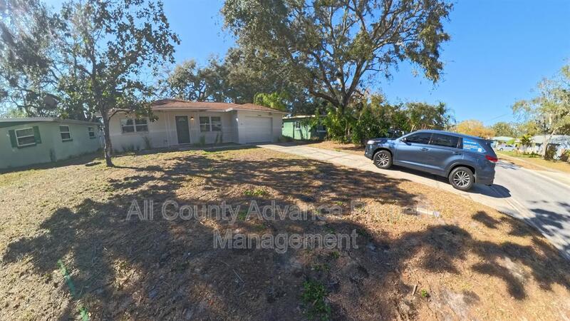 DUNEDIN House: 1448 SAN MATEO DR