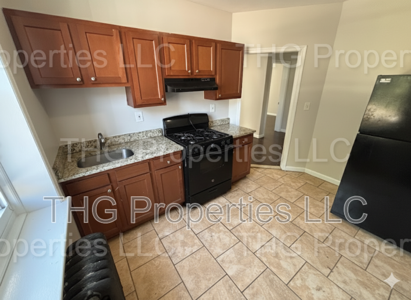 Orange Condo: 678 Scotland Rd.